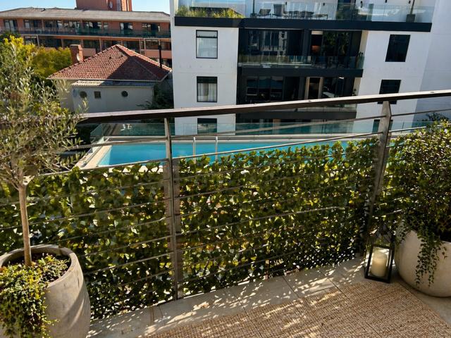 To Let 2 Bedroom Property for Rent in Fresnaye Western Cape